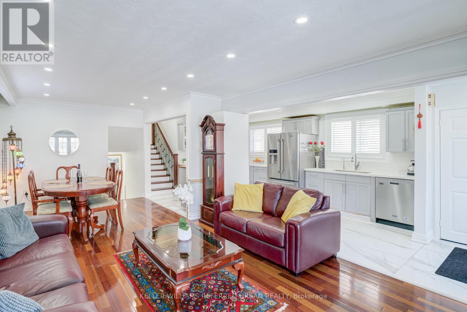 15 Glenda Road, Toronto, Ontario  M1M 2H5 - Photo 3 - E12613344