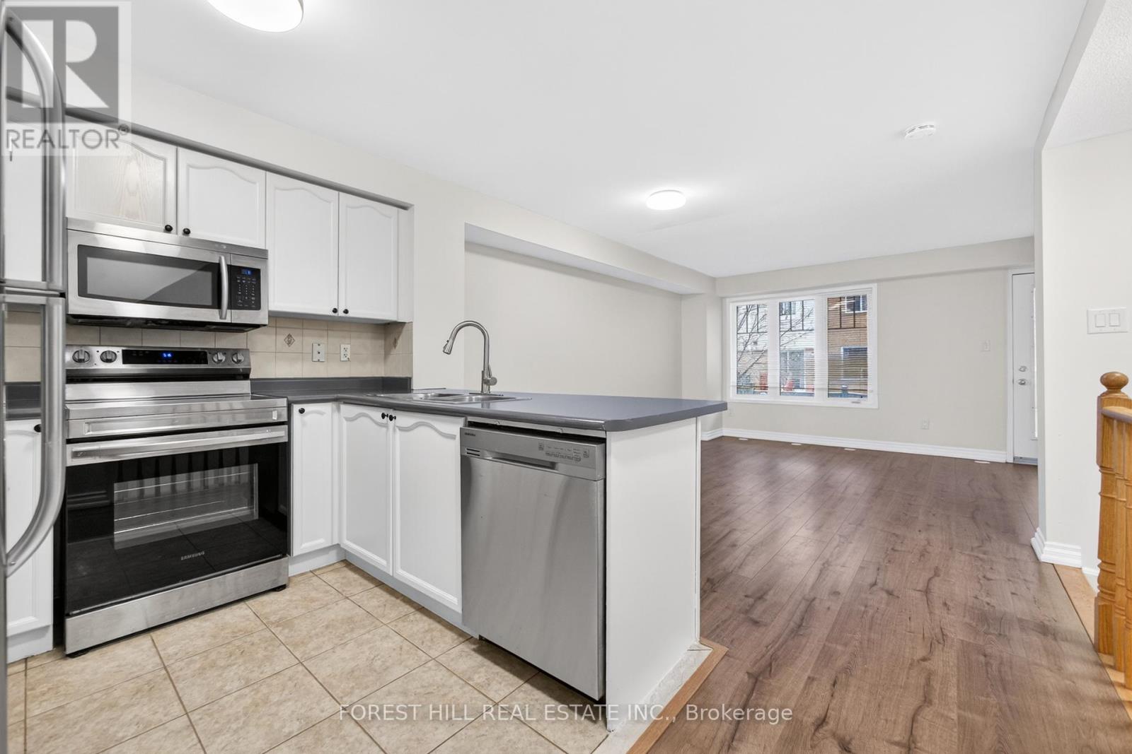 20 - 5050 Intrepid Drive, Mississauga, Ontario L5M 0E5 - Photo 7 - W12611116