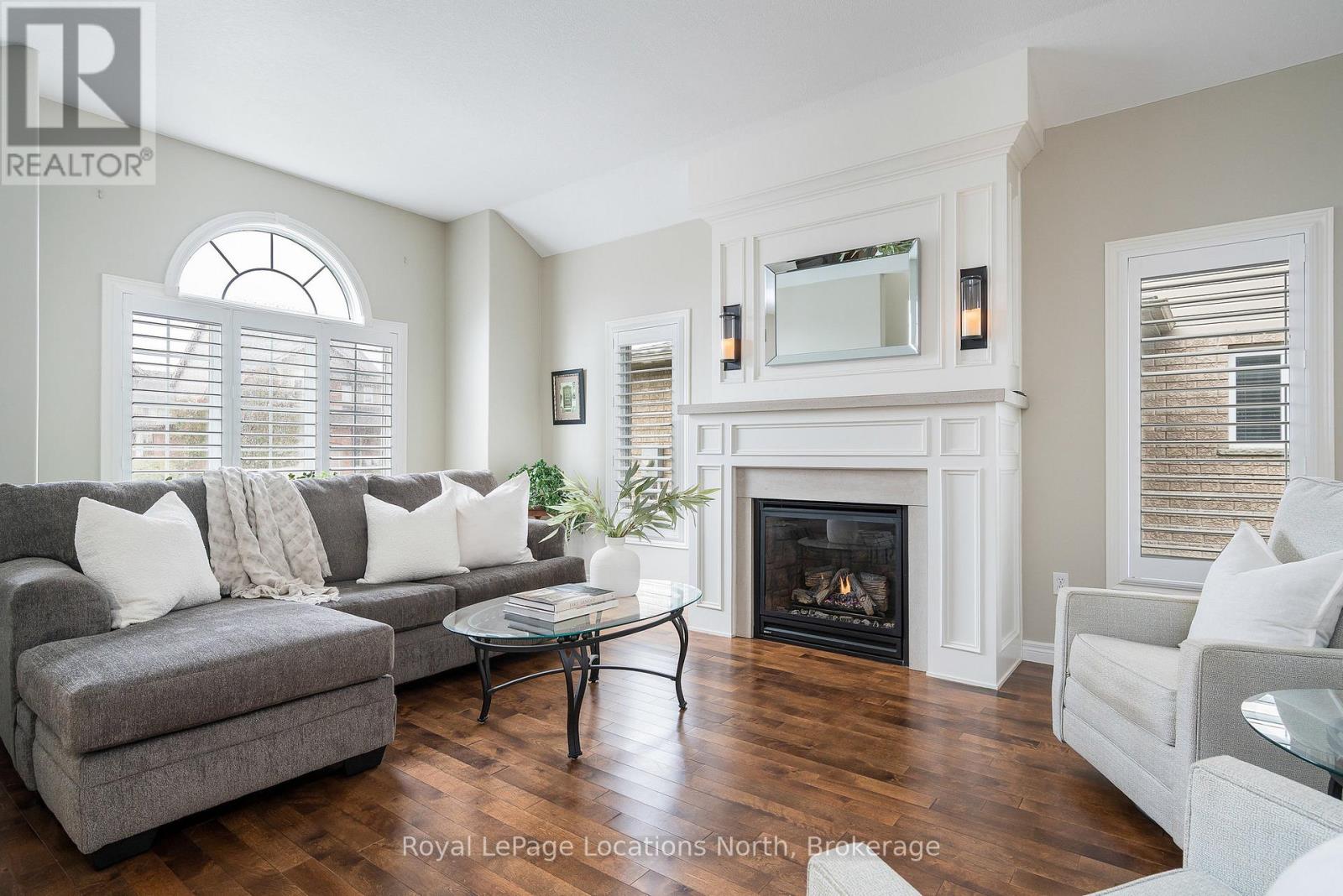 341 Holden Street, Collingwood, Ontario L9Y 0E2 - Photo 2 - S12615644