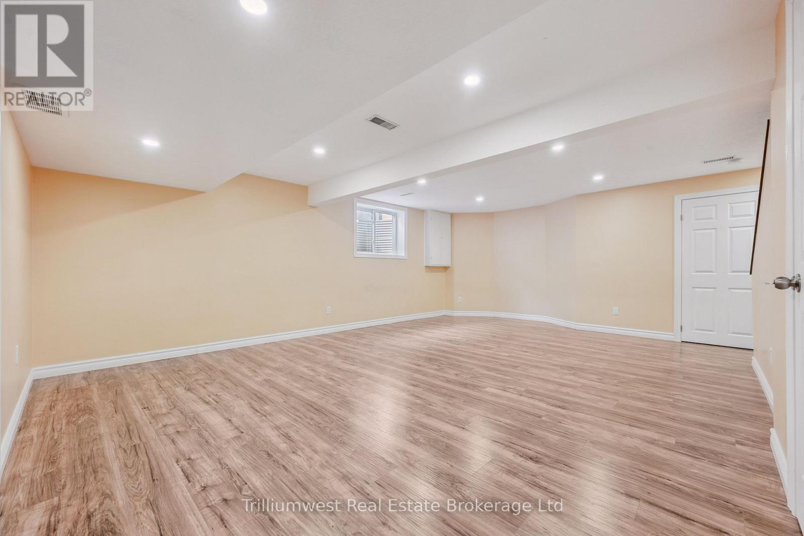 219 Elmira Road S, Guelph, Ontario  N1K 1R1 - Photo 35 - X12615640