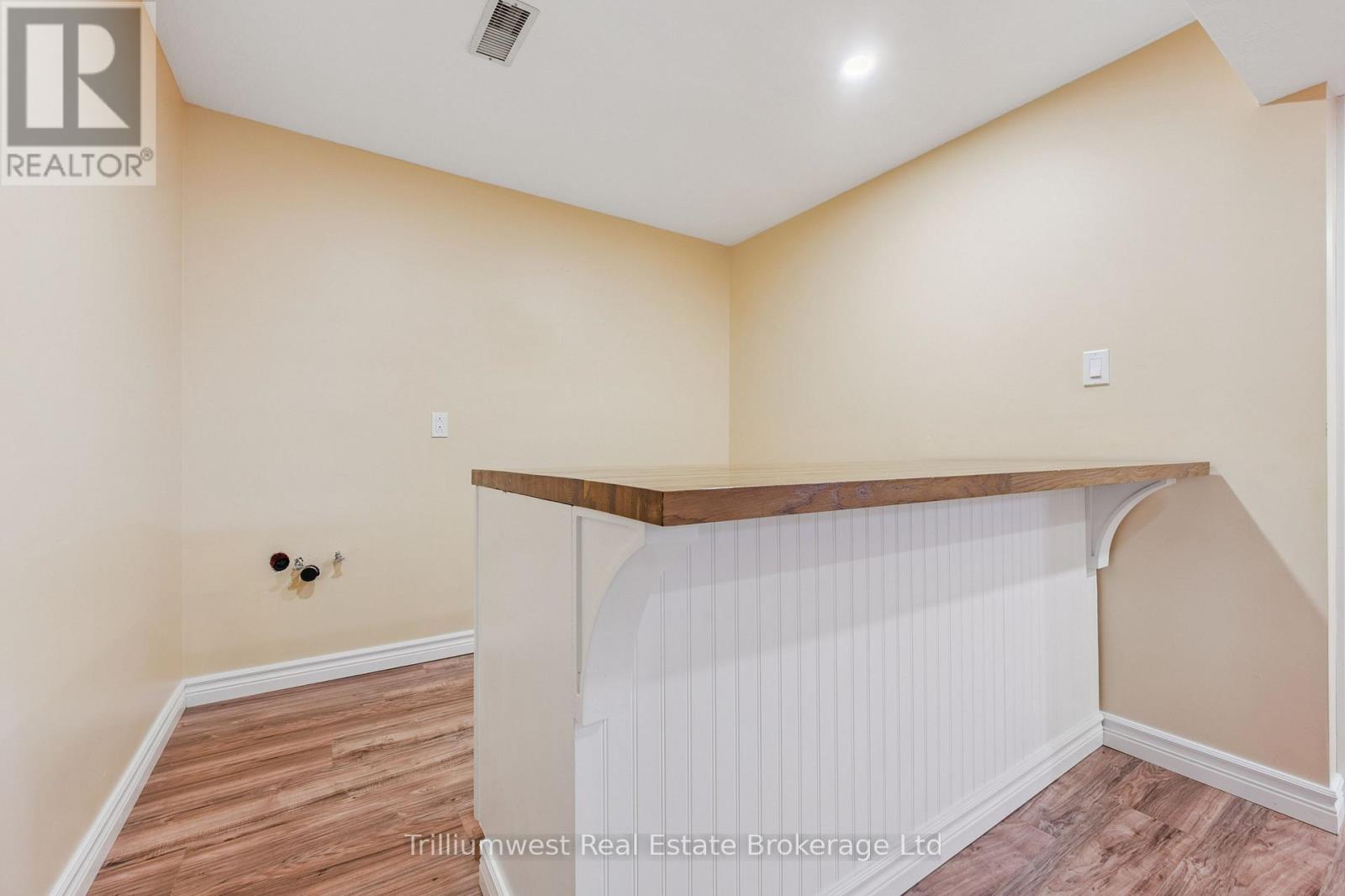 219 Elmira Road S, Guelph, Ontario  N1K 1R1 - Photo 36 - X12615640