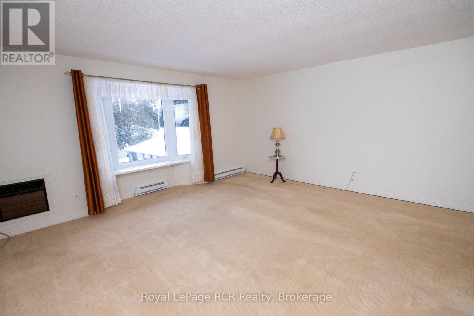 306 - 497 Birmingham St West Street W, Wellington North, Ontario N0G 2L1 - Photo 14 - X12615688