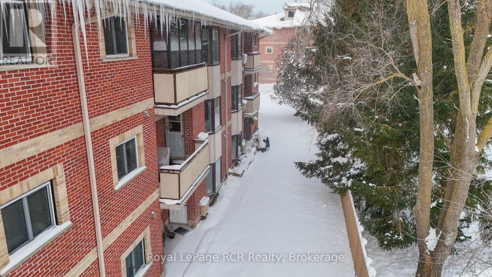 306 - 497 Birmingham St West Street W, Wellington North, Ontario N0G 2L1 - Photo 5 - X12615688