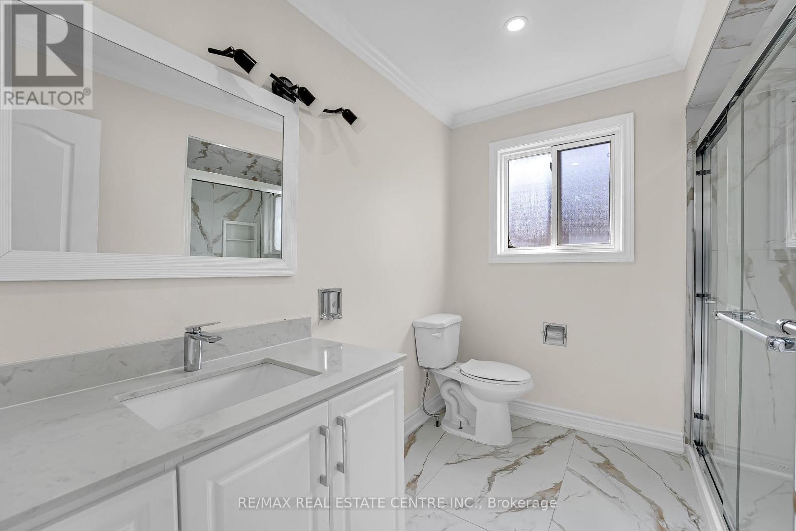 82 Merton Road, Brampton, Ontario  L6V 2V6 - Photo 20 - W12615396