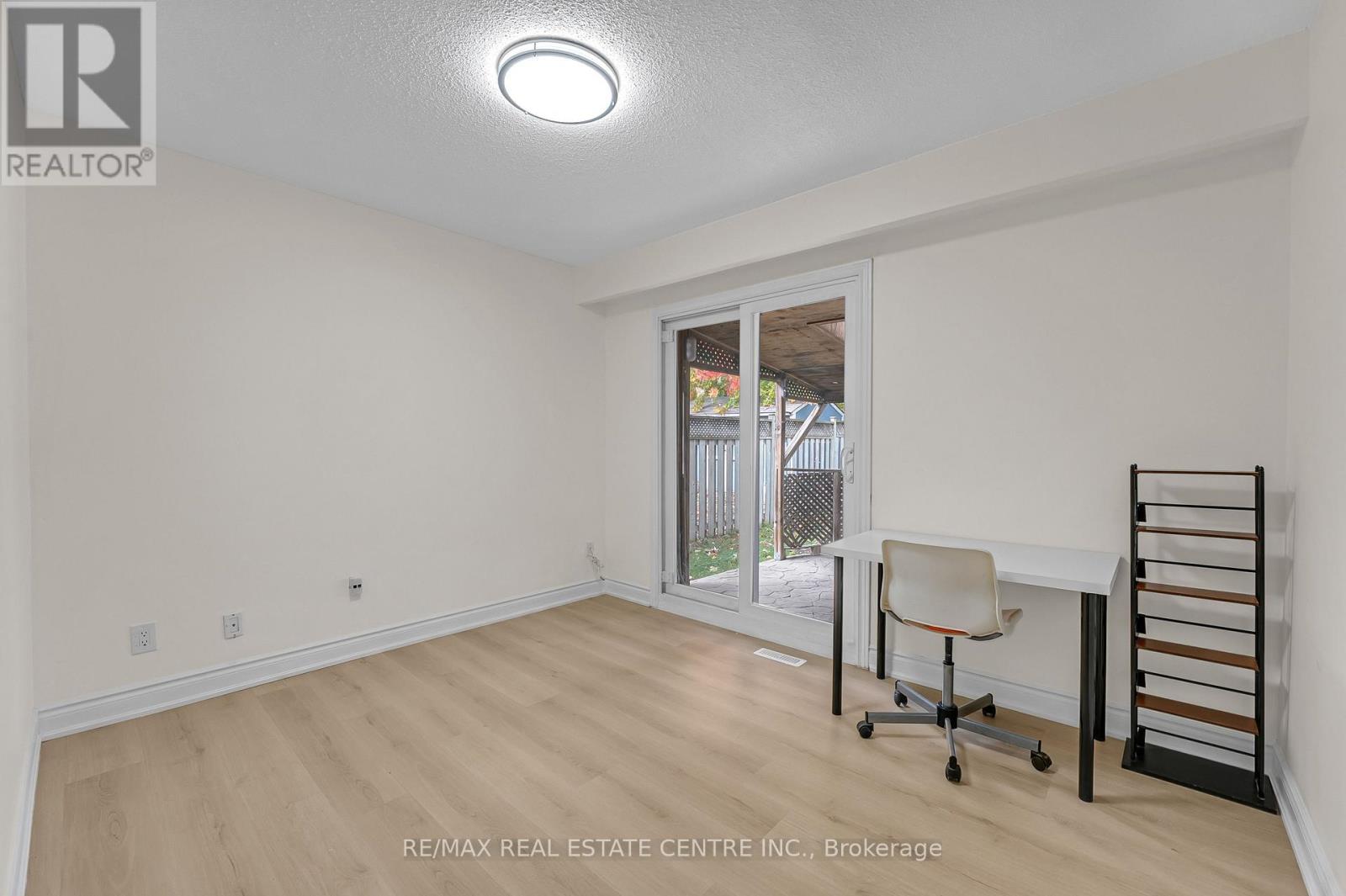 82 Merton Road, Brampton, Ontario  L6V 2V6 - Photo 27 - W12615396