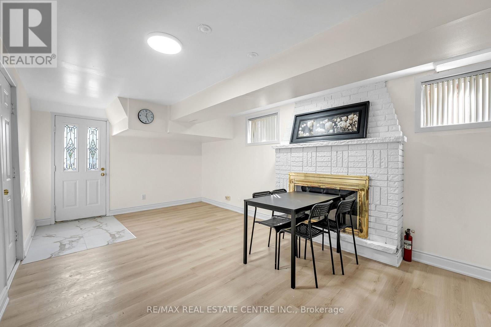 82 Merton Road, Brampton, Ontario  L6V 2V6 - Photo 32 - W12615396