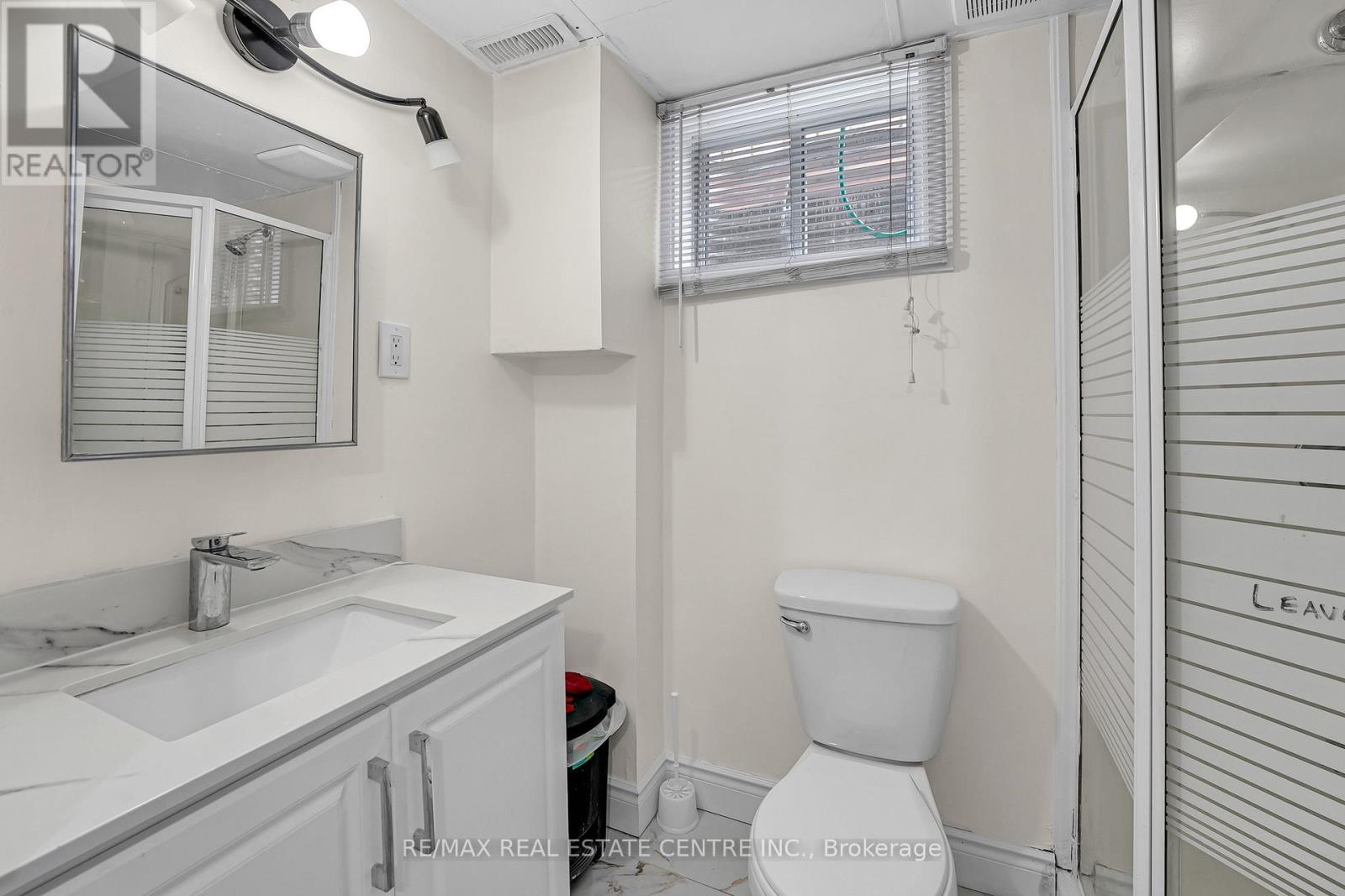 82 Merton Road, Brampton, Ontario  L6V 2V6 - Photo 36 - W12615396