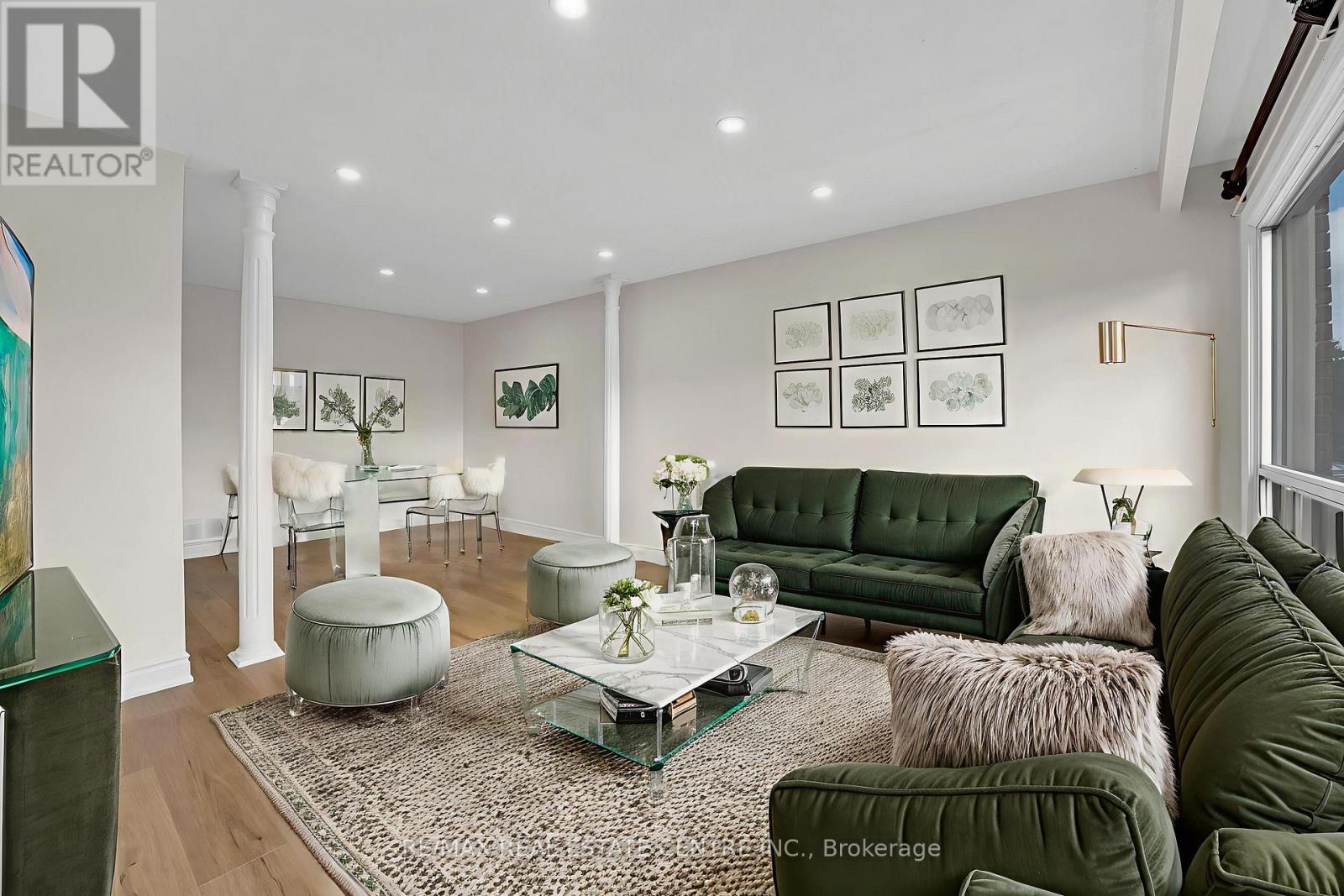 82 Merton Road, Brampton, Ontario  L6V 2V6 - Photo 4 - W12615396