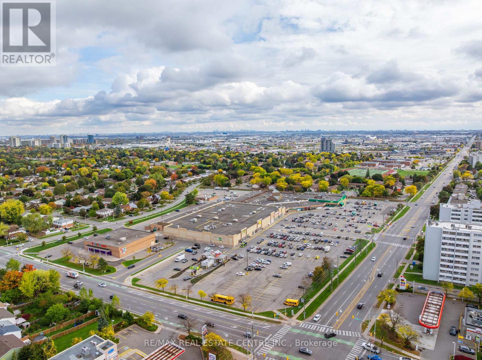 82 Merton Road, Brampton, Ontario  L6V 2V6 - Photo 47 - W12615396