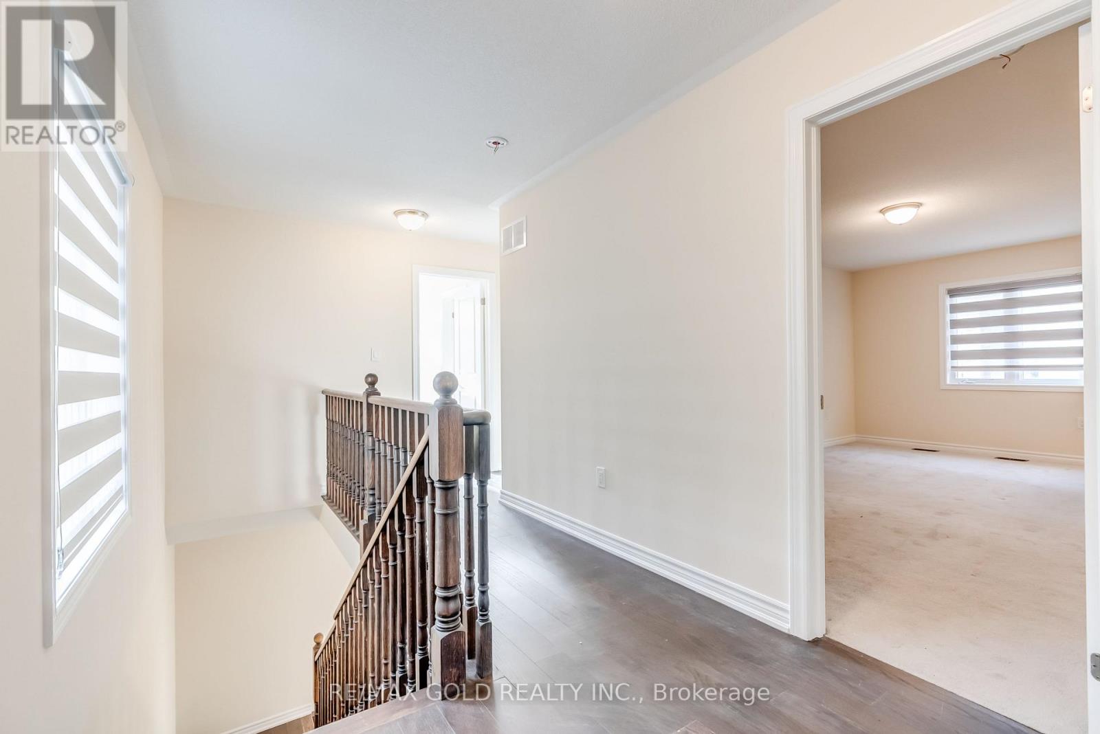 1495 Rose Way, Milton, Ontario  L9T 7E7 - Photo 18 - W12615444