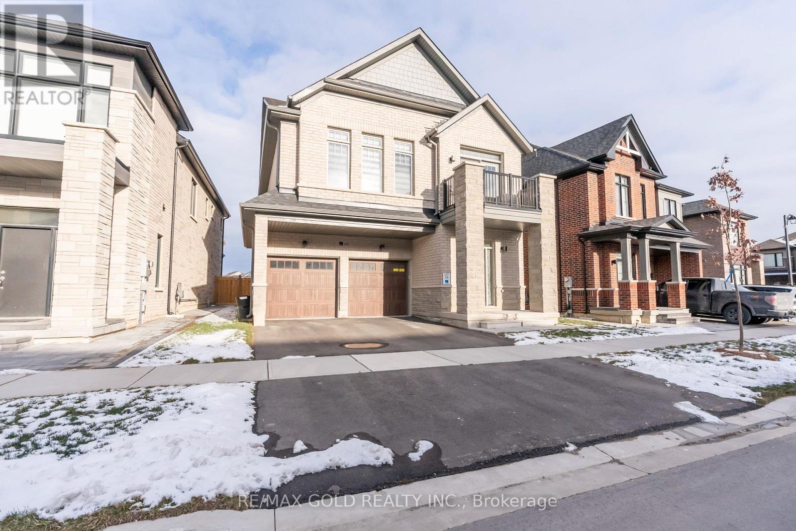 1495 Rose Way, Milton, Ontario  L9T 7E7 - Photo 2 - W12615444