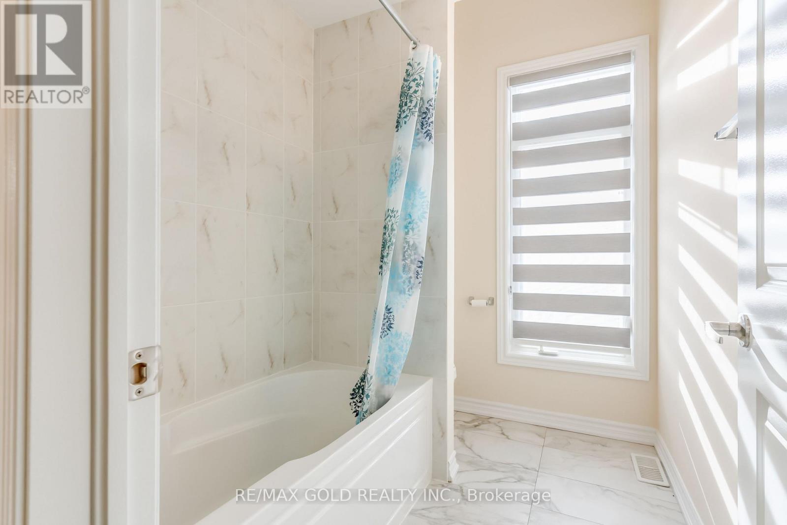 1495 Rose Way, Milton, Ontario  L9T 7E7 - Photo 29 - W12615444