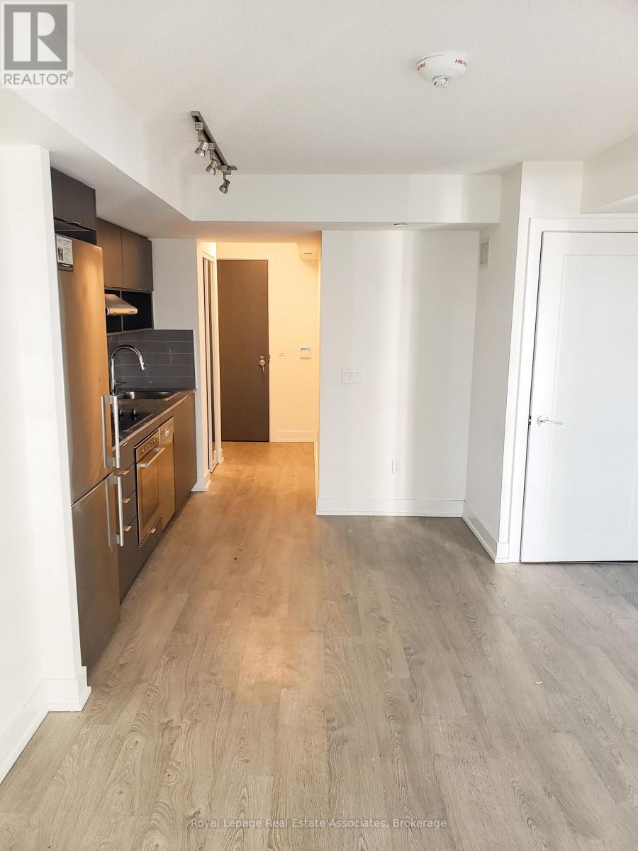 1405 - 7 Mabelle Avenue, Toronto (Islington-City Centre West), Ontario  M5T 0C9 - Photo 8 - W12615450