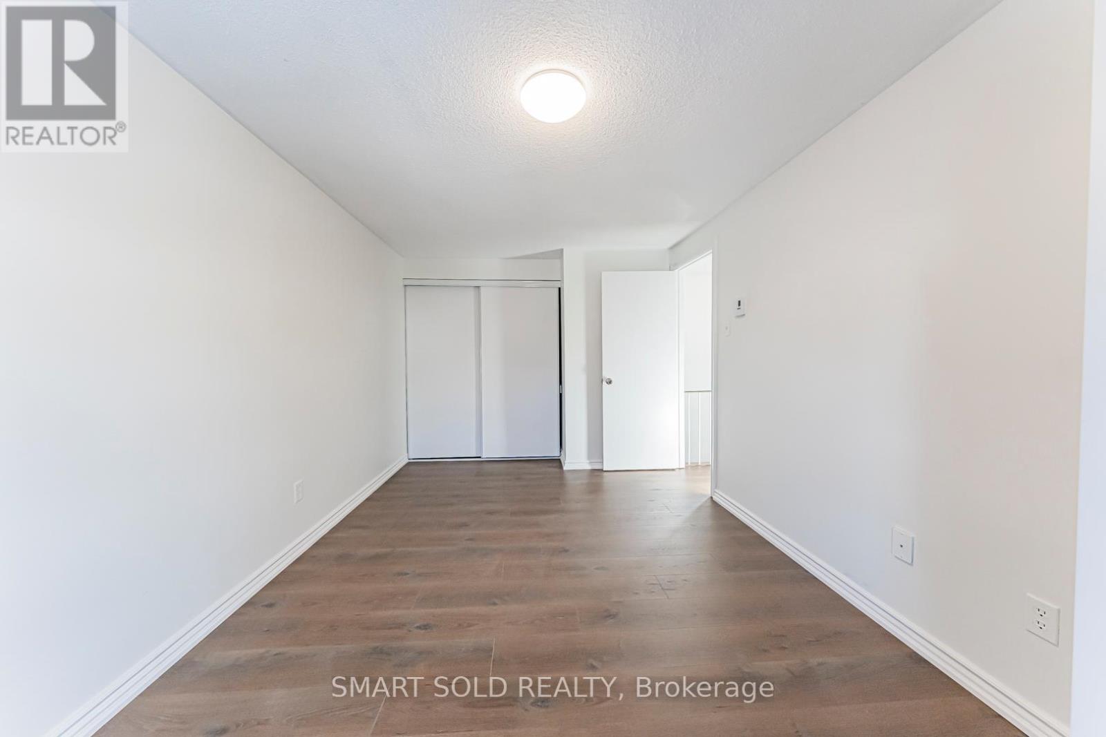 22 Hazelglen Court, Brampton (Central Park), Ontario  L6S 1N7 - Photo 31 - W12615472