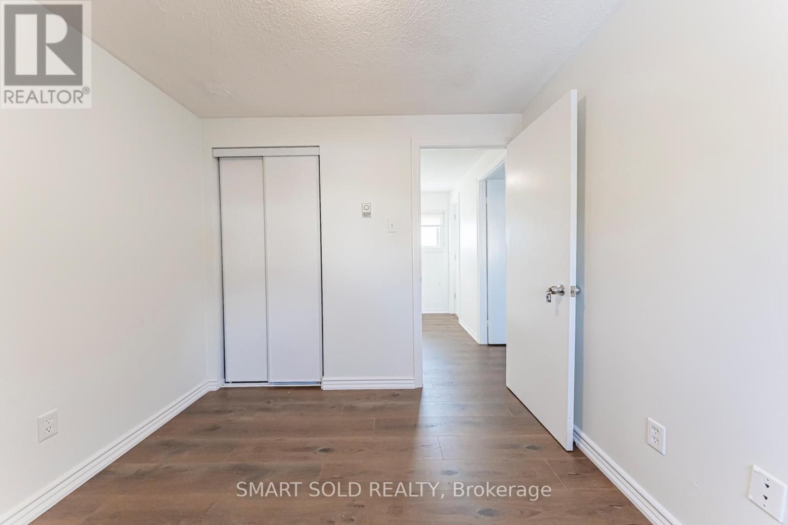 22 Hazelglen Court, Brampton (Central Park), Ontario  L6S 1N7 - Photo 36 - W12615472