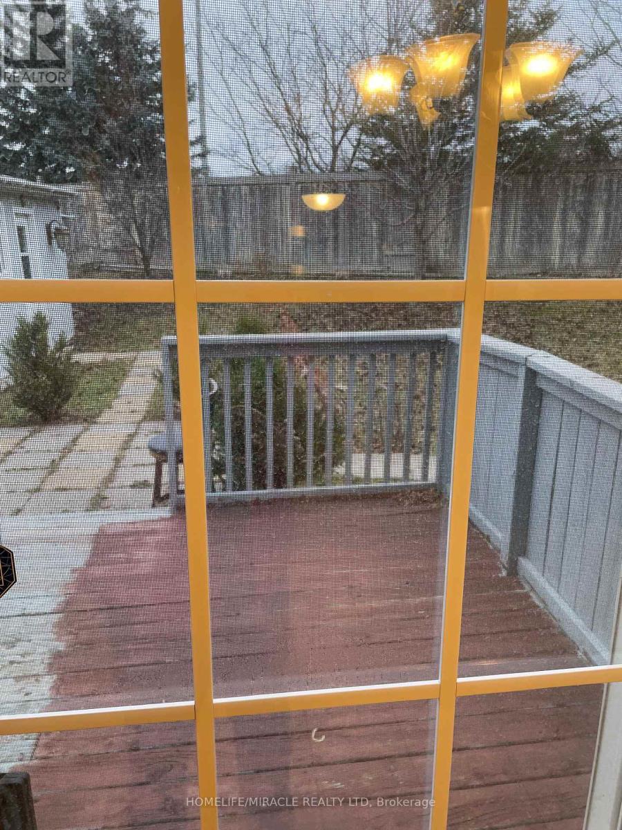 26 Penbridge Circle, Brampton, Ontario  L7A 2P9 - Photo 14 - W12615488