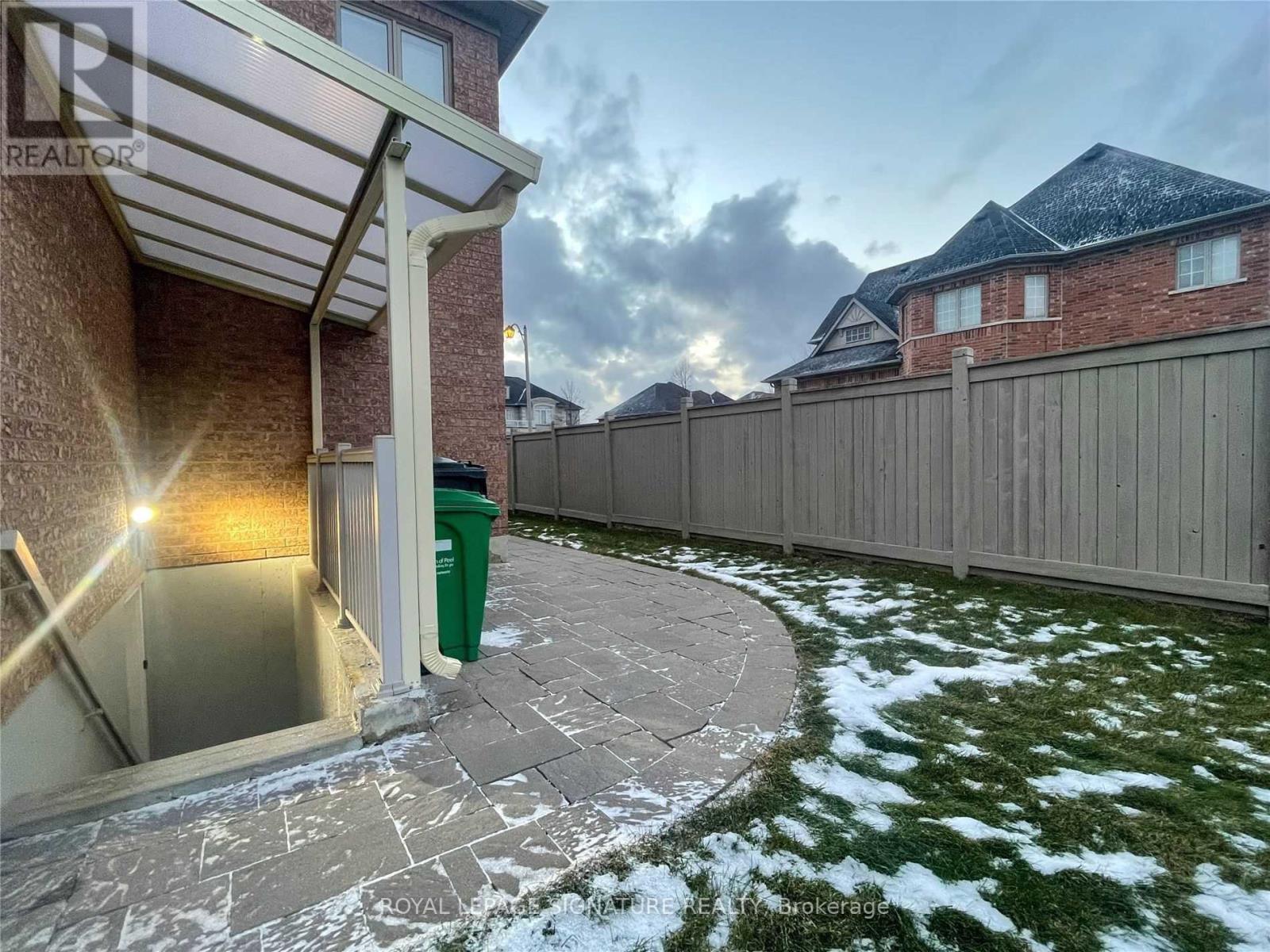 Bsmt - 95 Valleycreek Drive, Brampton, Ontario  L6P 2C8 - Photo 22 - W12615522