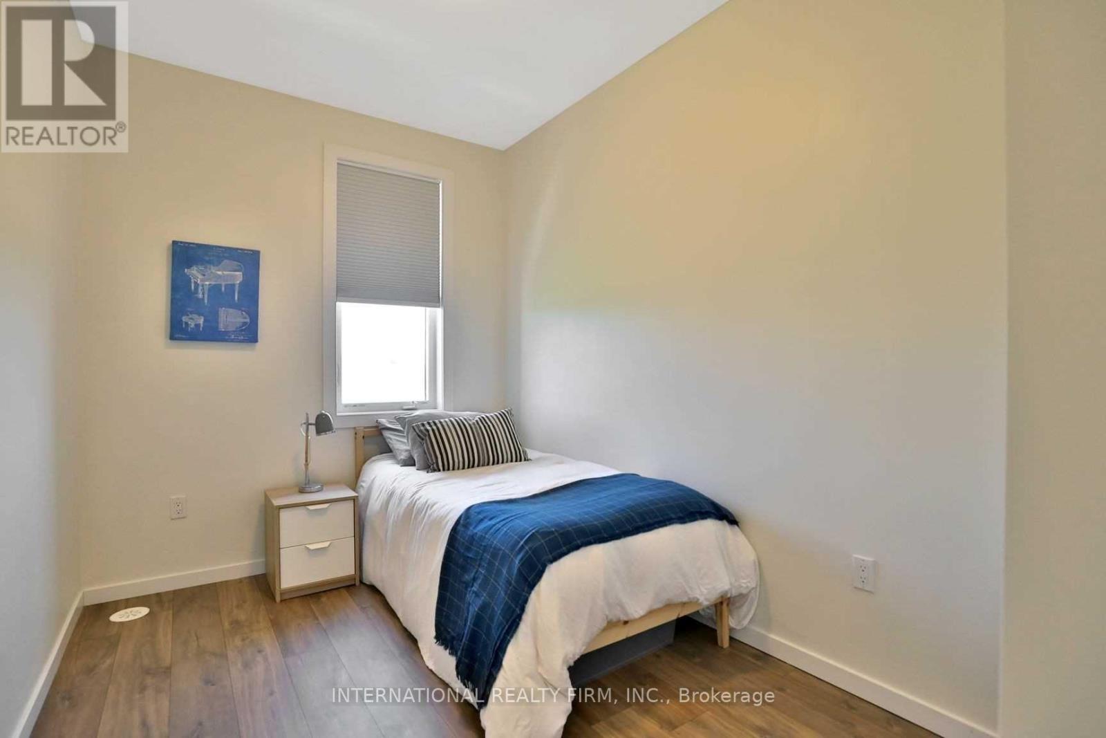 286 Vellwood Common, Oakville (Br Bronte), Ontario  L6L 0E8 - Photo 11 - W12615570