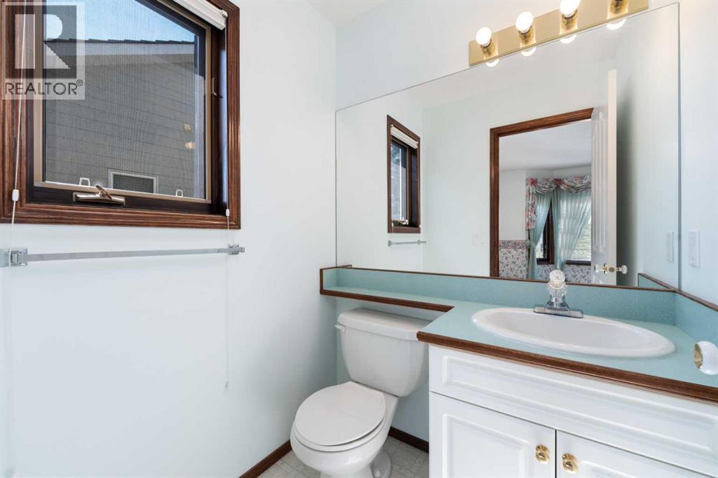 1600 Evergreen Hill Sw, Calgary, Alberta  T2Y 3A9 - Photo 34 - A2249735