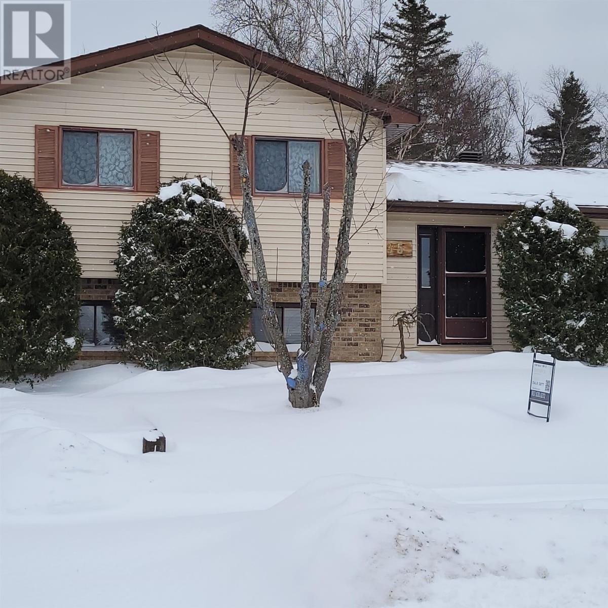 35 Bastedo Cres, Marathon, Ontario  P0T 2E0 - Photo 2 - TB253466