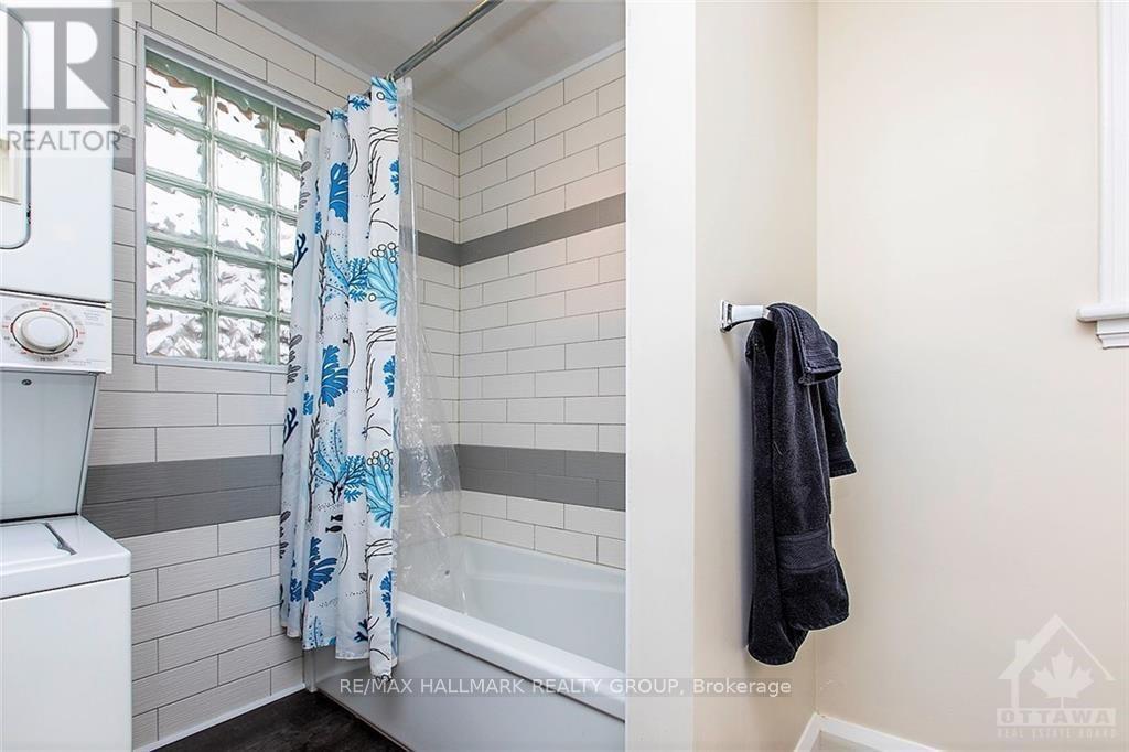 9 1/2 Ella Street, Ottawa, Ontario  K1S 2S3 - Photo 13 - X12615658
