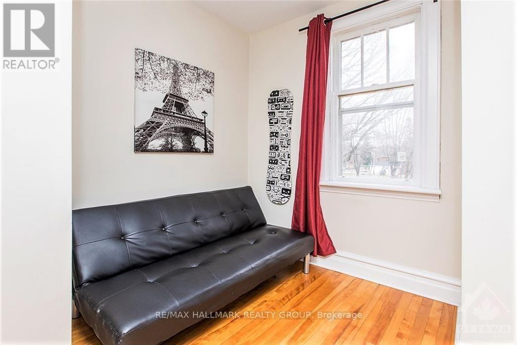 9 1/2 Ella Street, Ottawa, Ontario  K1S 2S3 - Photo 2 - X12615658