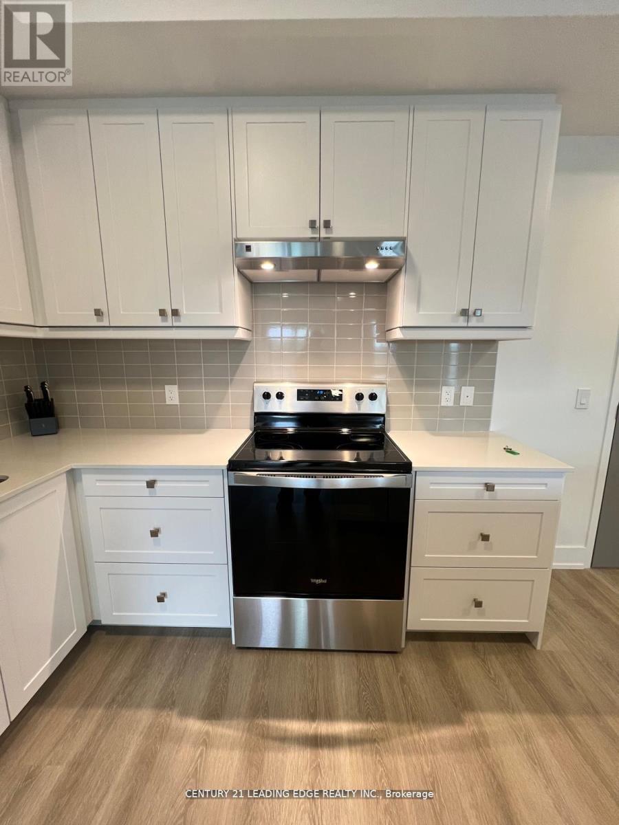 304 - 19 A West Street N, Kawartha Lakes, Ontario  K0M 1N0 - Photo 6 - X12615402