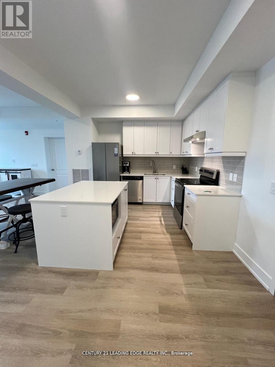 304 - 19 A West Street N, Kawartha Lakes, Ontario  K0M 1N0 - Photo 7 - X12615402