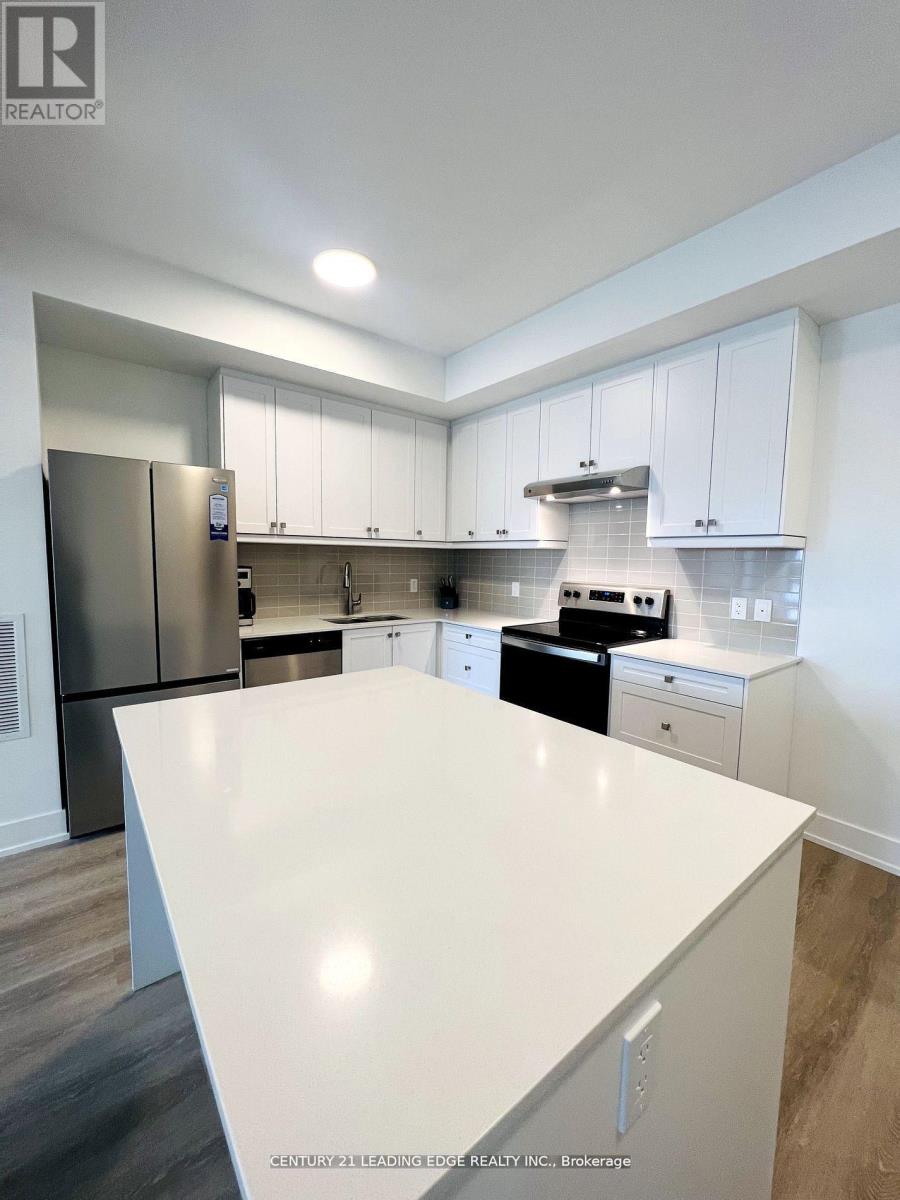 304 - 19 A West Street N, Kawartha Lakes, Ontario  K0M 1N0 - Photo 8 - X12615402