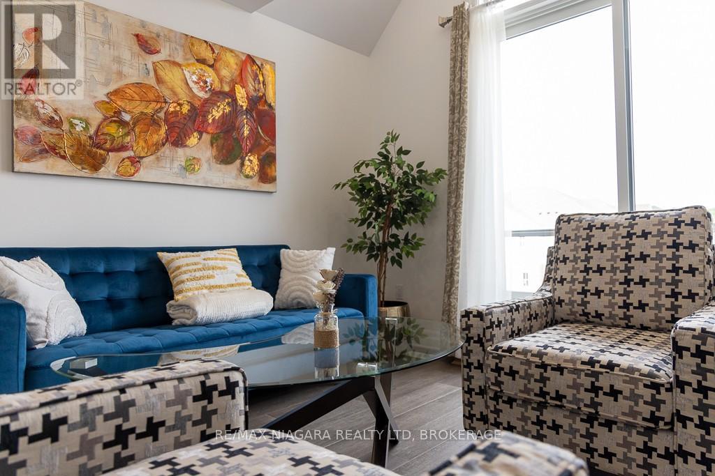 Upper - 7416 Parkside Road, Niagara Falls, Ontario  L2H 3V9 - Photo 12 - X12615628