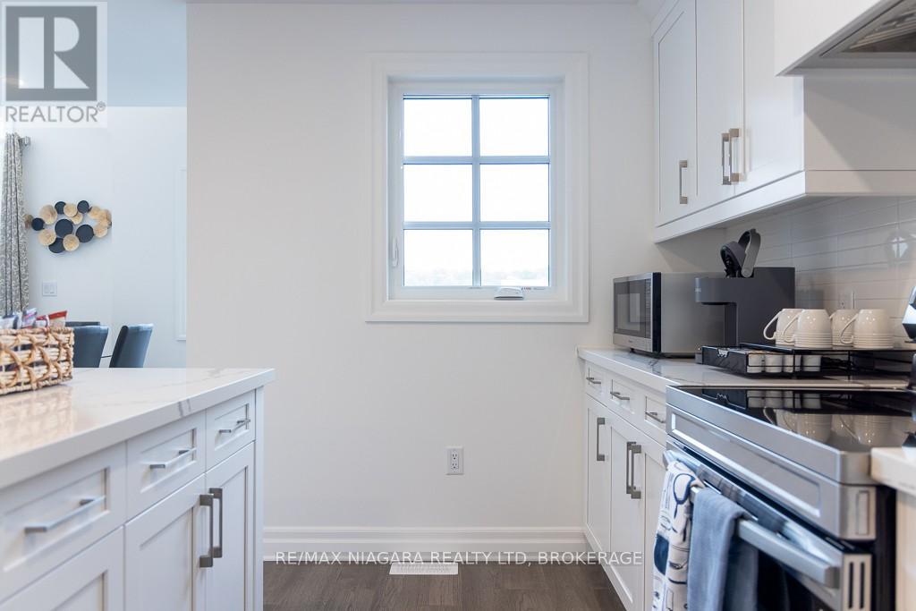 Upper - 7416 Parkside Road, Niagara Falls, Ontario  L2H 3V9 - Photo 15 - X12615628