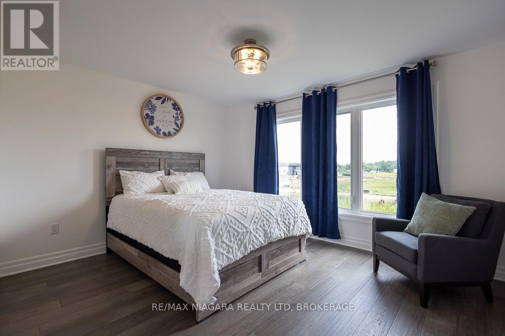 Upper - 7416 Parkside Road, Niagara Falls, Ontario  L2H 3V9 - Photo 22 - X12615628