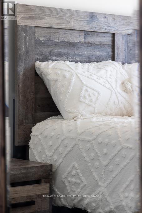 Upper - 7416 Parkside Road, Niagara Falls, Ontario  L2H 3V9 - Photo 40 - X12615628