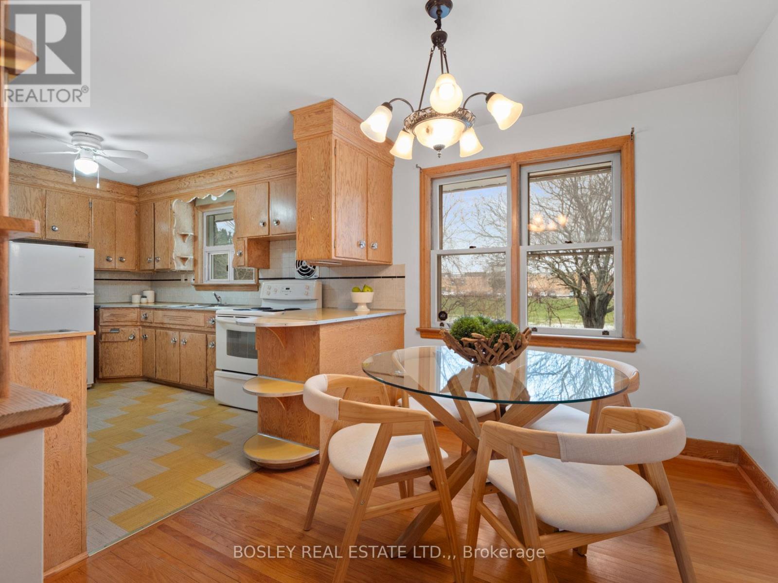 33 Tamarack Avenue, St. Catharines, Ontario  L3M 3C1 - Photo 10 - X12615634