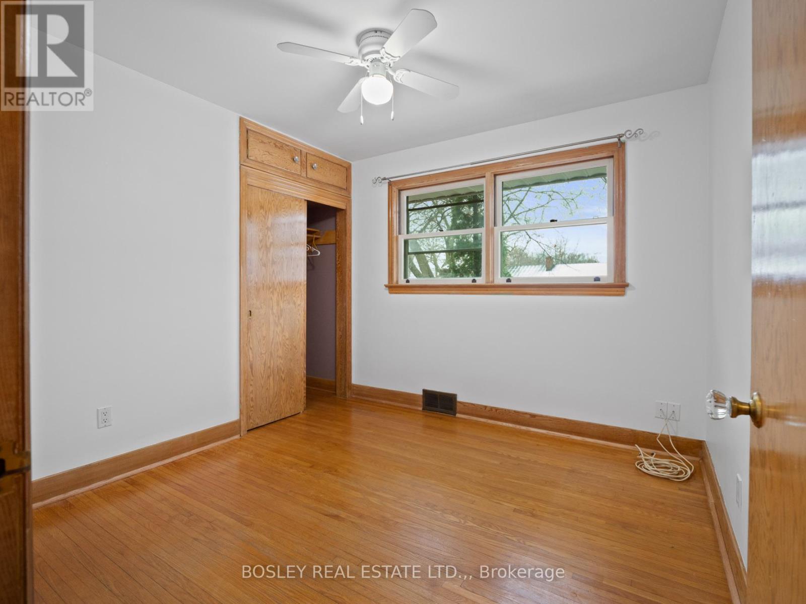 33 Tamarack Avenue, St. Catharines, Ontario  L3M 3C1 - Photo 17 - X12615634