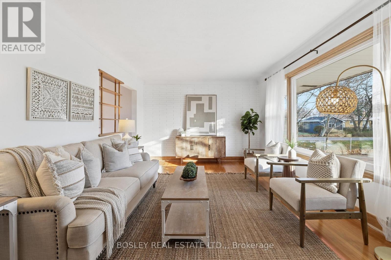 33 Tamarack Avenue, St. Catharines, Ontario  L3M 3C1 - Photo 6 - X12615634