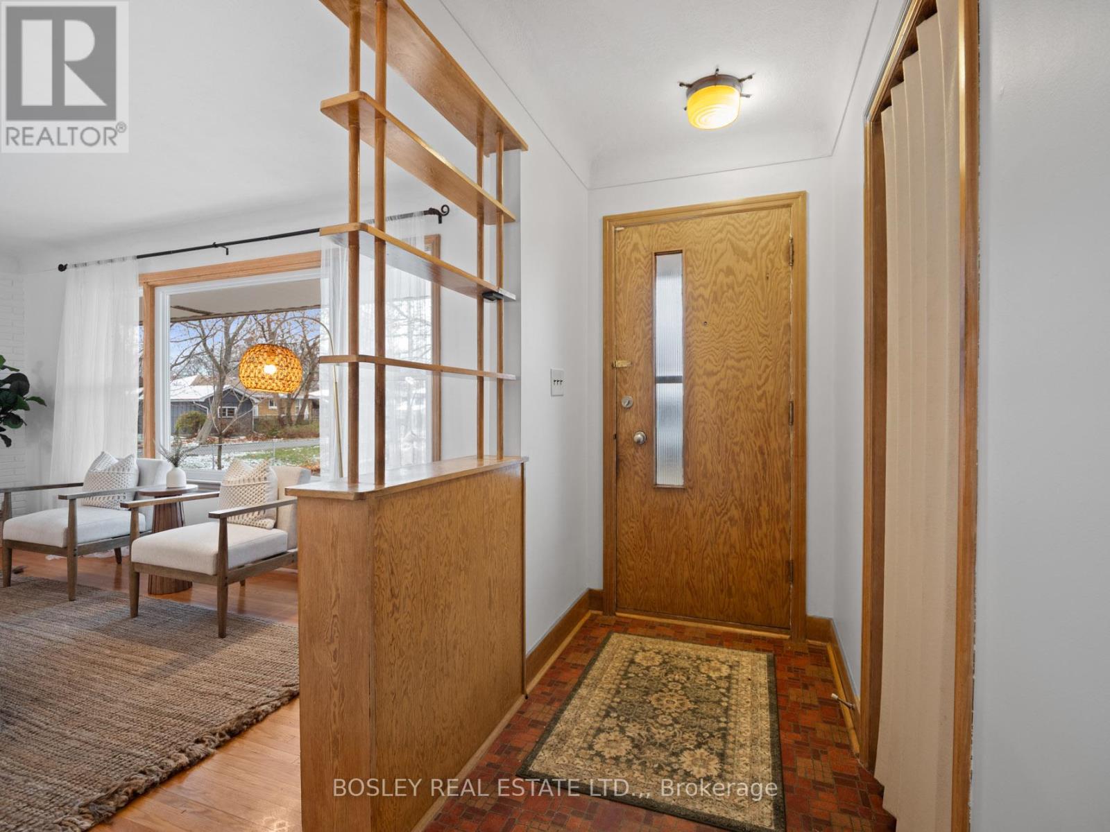 33 Tamarack Avenue, St. Catharines, Ontario  L3M 3C1 - Photo 8 - X12615634