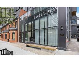 1716 - 8 WELLESLEY STREET W, Toronto, Ontario