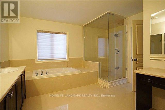 39 Briarfield Avenue, East Gwillimbury, Ontario  L9N 0P5 - Photo 7 - N12613604