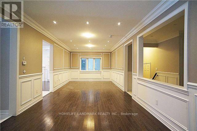 39 Briarfield Avenue, East Gwillimbury, Ontario  L9N 0P5 - Photo 3 - N12613604