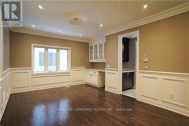 39 Briarfield Avenue, East Gwillimbury, Ontario  L9N 0P5 - Photo 4 - N12613604