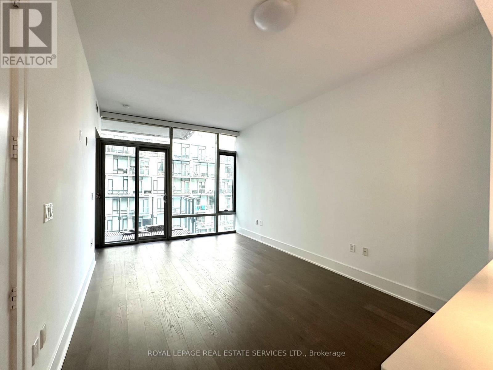 818 - 39 Queens Quay E, Toronto, Ontario  M5E 0A5 - Photo 10 - C12608444