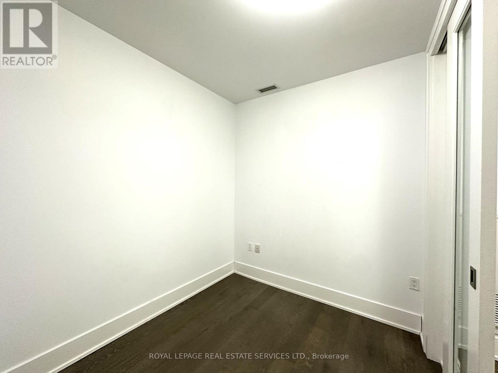 818 - 39 Queens Quay E, Toronto, Ontario  M5E 0A5 - Photo 21 - C12608444