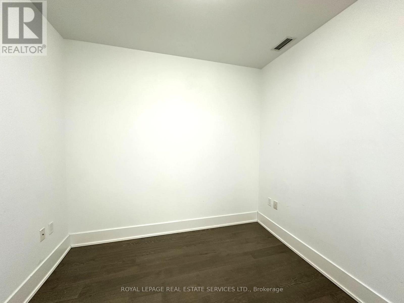 818 - 39 Queens Quay E, Toronto, Ontario  M5E 0A5 - Photo 20 - C12608444