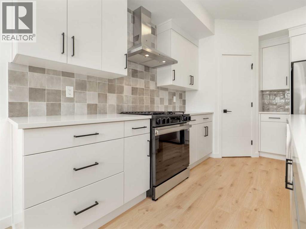 714 Violet Place W, Lethbridge, Alberta  T1J 5V1 - Photo 4 - A2180225