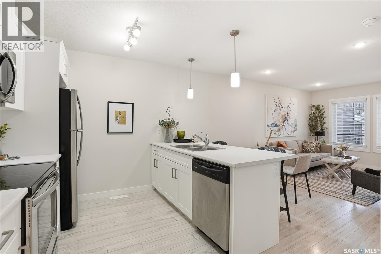 210 315 Dickson Crescent, Saskatoon, Saskatchewan  S7T 0Z1 - Photo 18 - SK025237