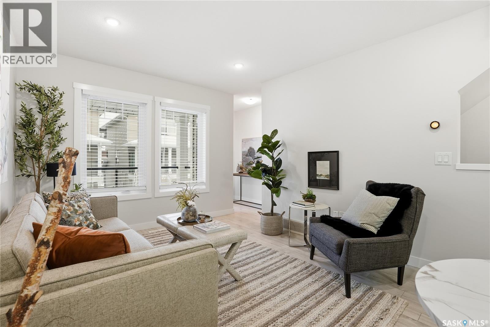 210 315 Dickson Crescent, Saskatoon, Saskatchewan  S7T 0Z1 - Photo 5 - SK025237