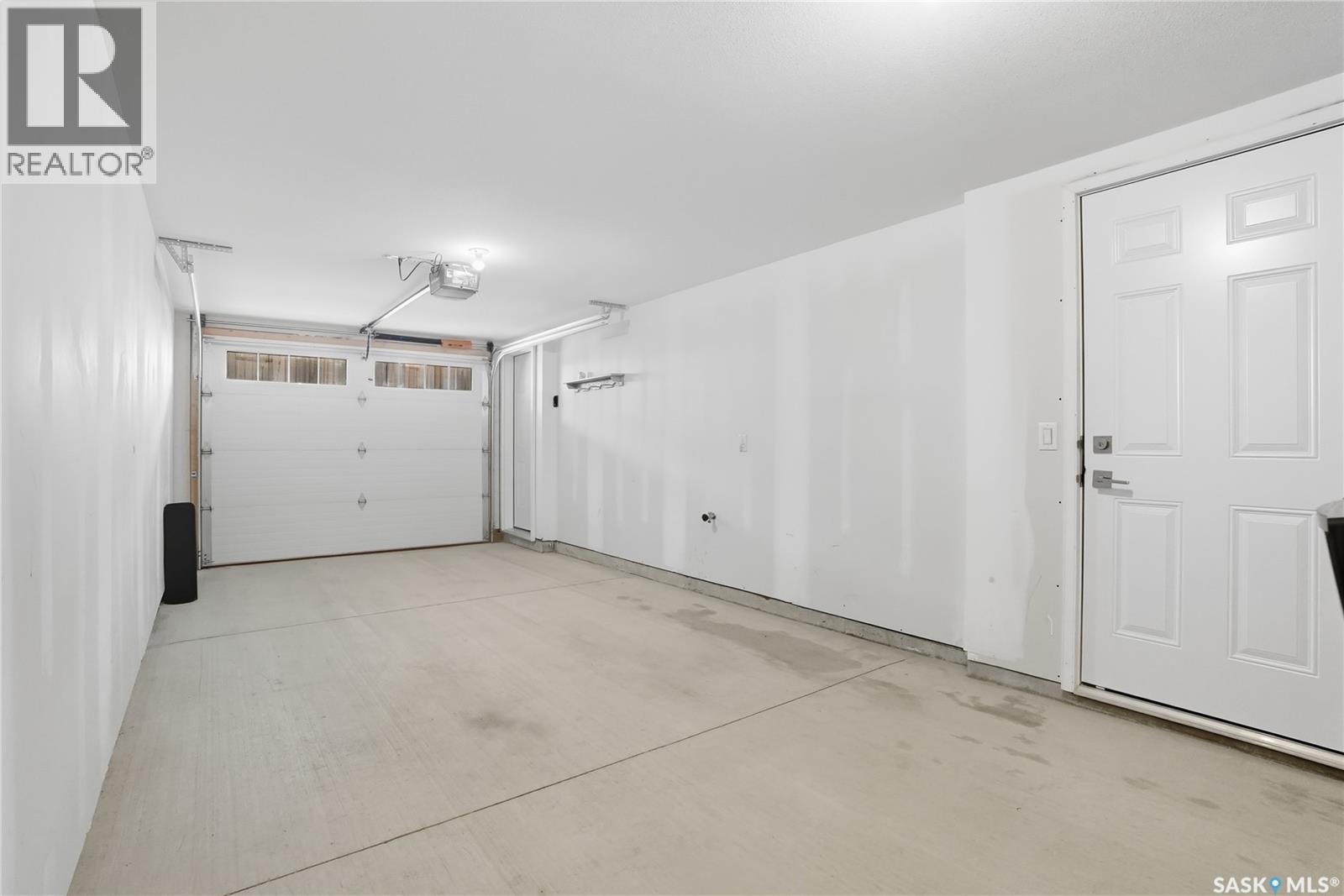 210 315 Dickson Crescent, Saskatoon, Saskatchewan  S7T 0Z1 - Photo 36 - SK025237