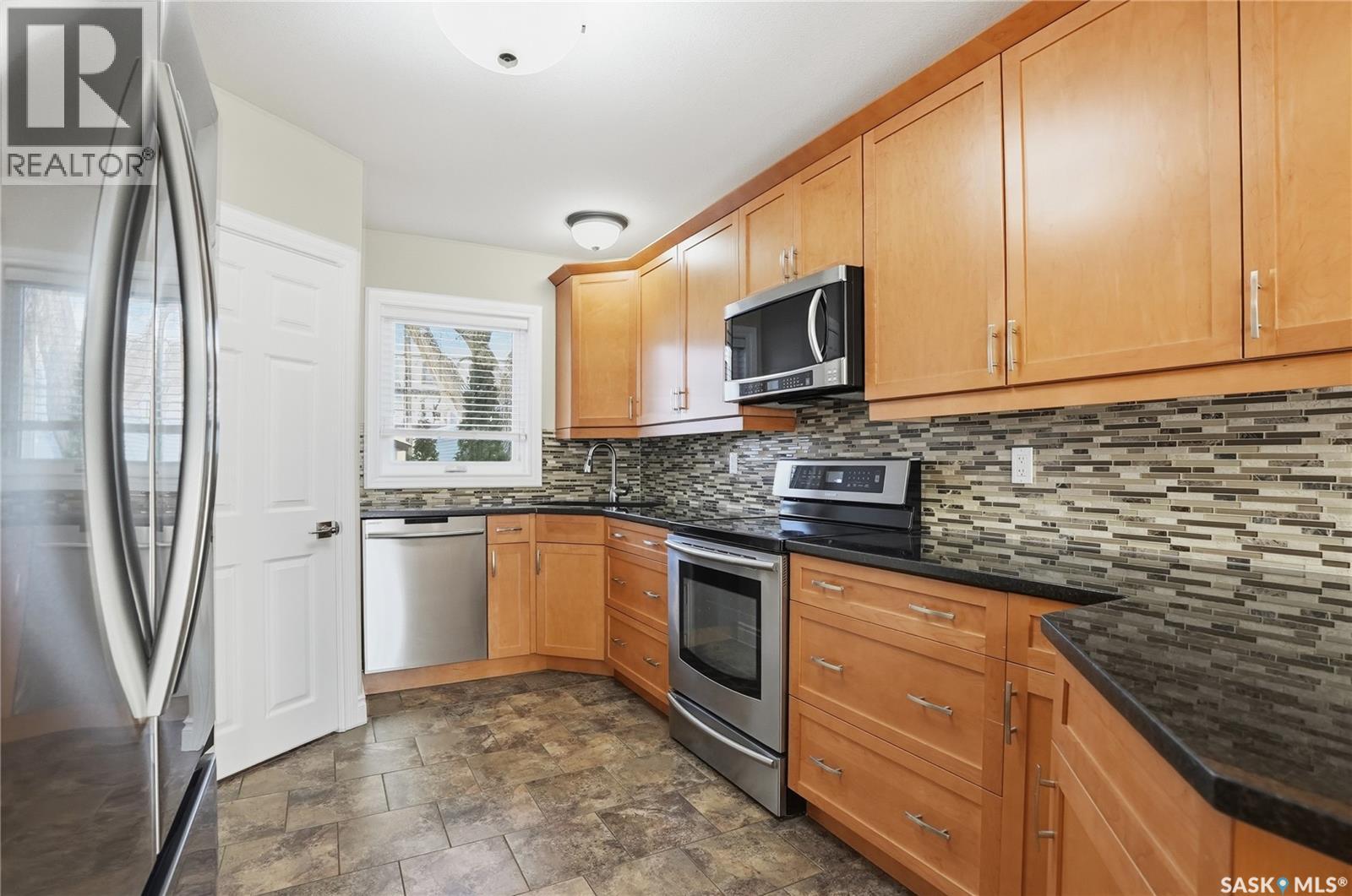 421 9th Street, Saskatoon, Saskatchewan  S7N 0A7 - Photo 5 - SK025440