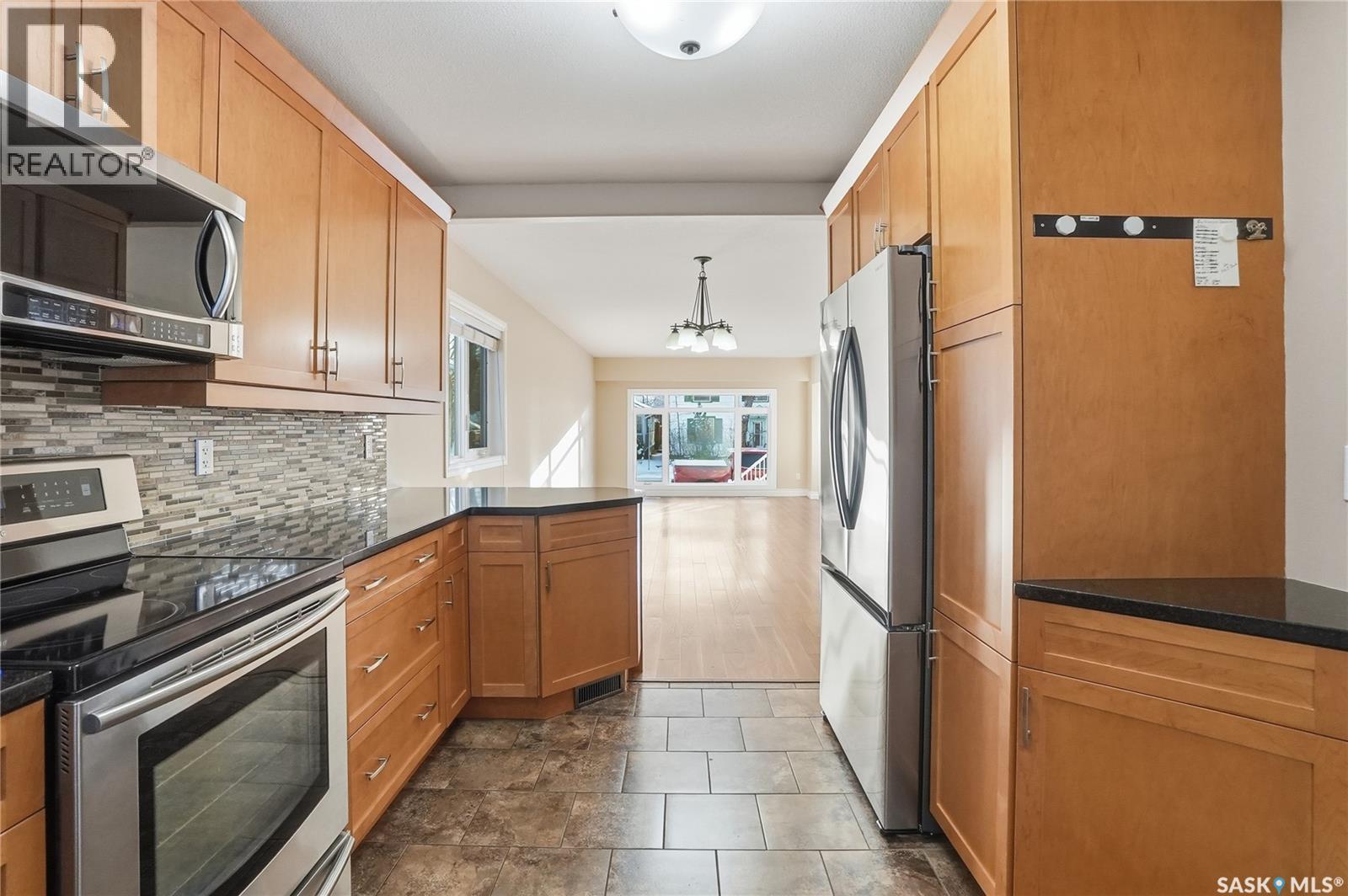 421 9th Street, Saskatoon, Saskatchewan  S7N 0A7 - Photo 7 - SK025440